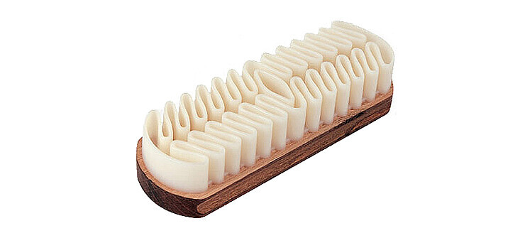 nubuk shoes brush
