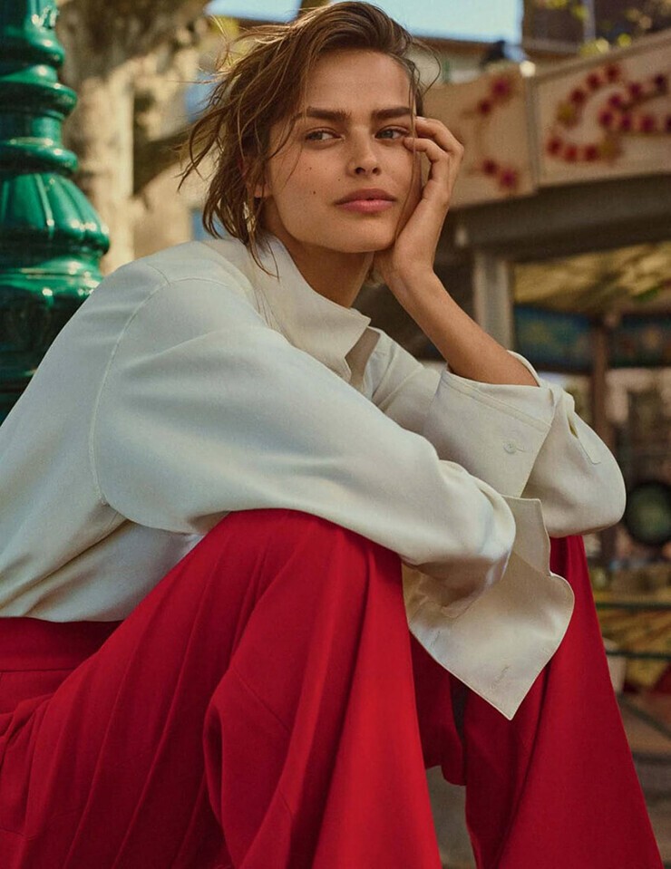 Grace Elizabeth model