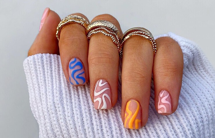 negative space nails