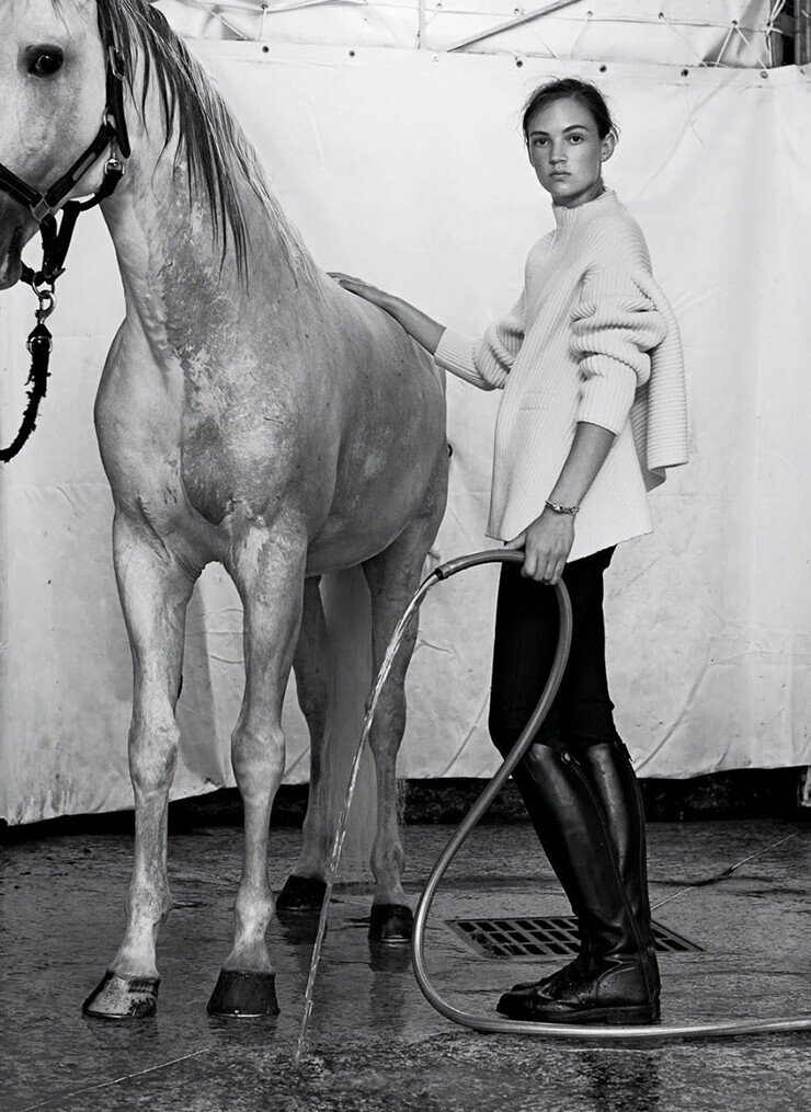 Adrienne Juliger modelo