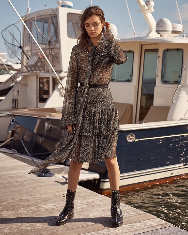 Luma Grothe model