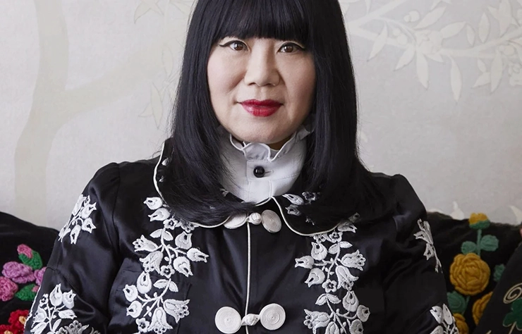 anna sui biography