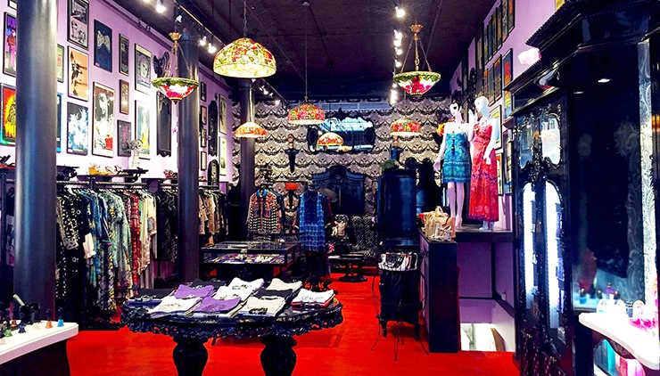 anna sui designer bio