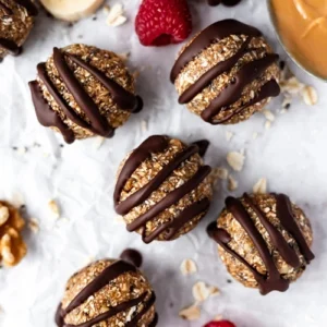 Banana Oat Energy Balls With Chocolate