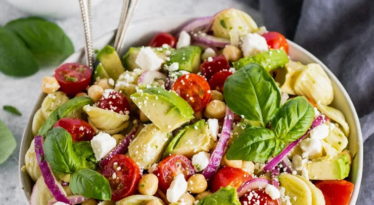 Pasta Salad With Chickpea, Avocado and Tomato