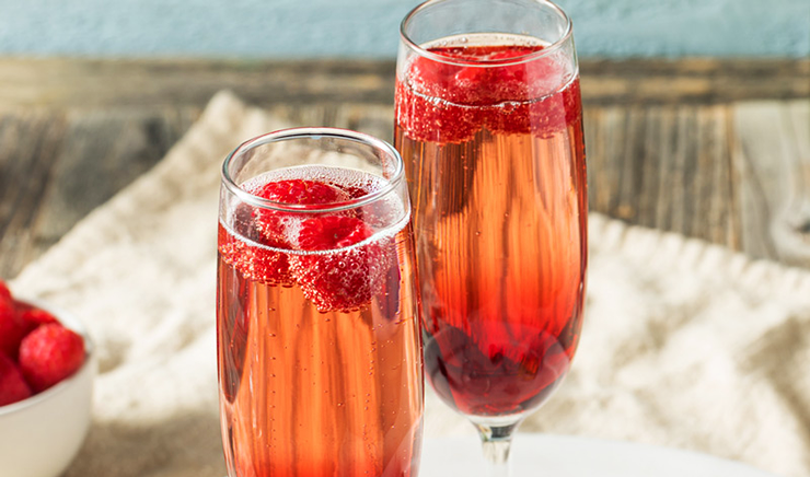Kir cocktail