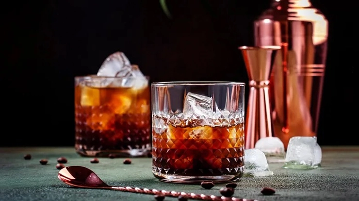 Black Russian cocktail