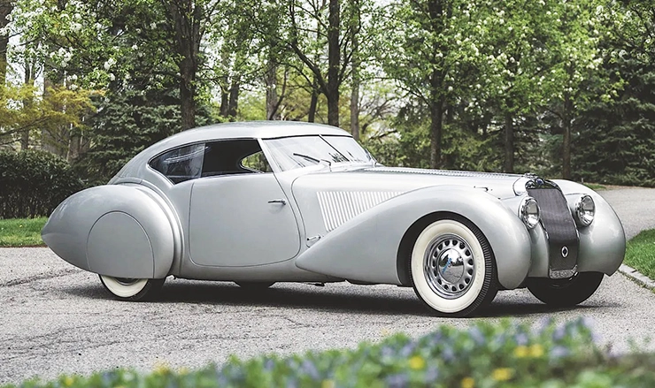 フランス製自動車芸術の傑作
